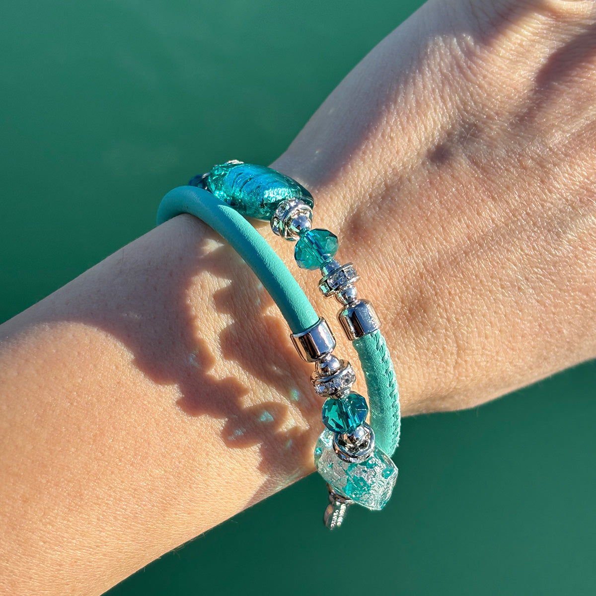 Bracciale con perle in vetro di Murano turchese
