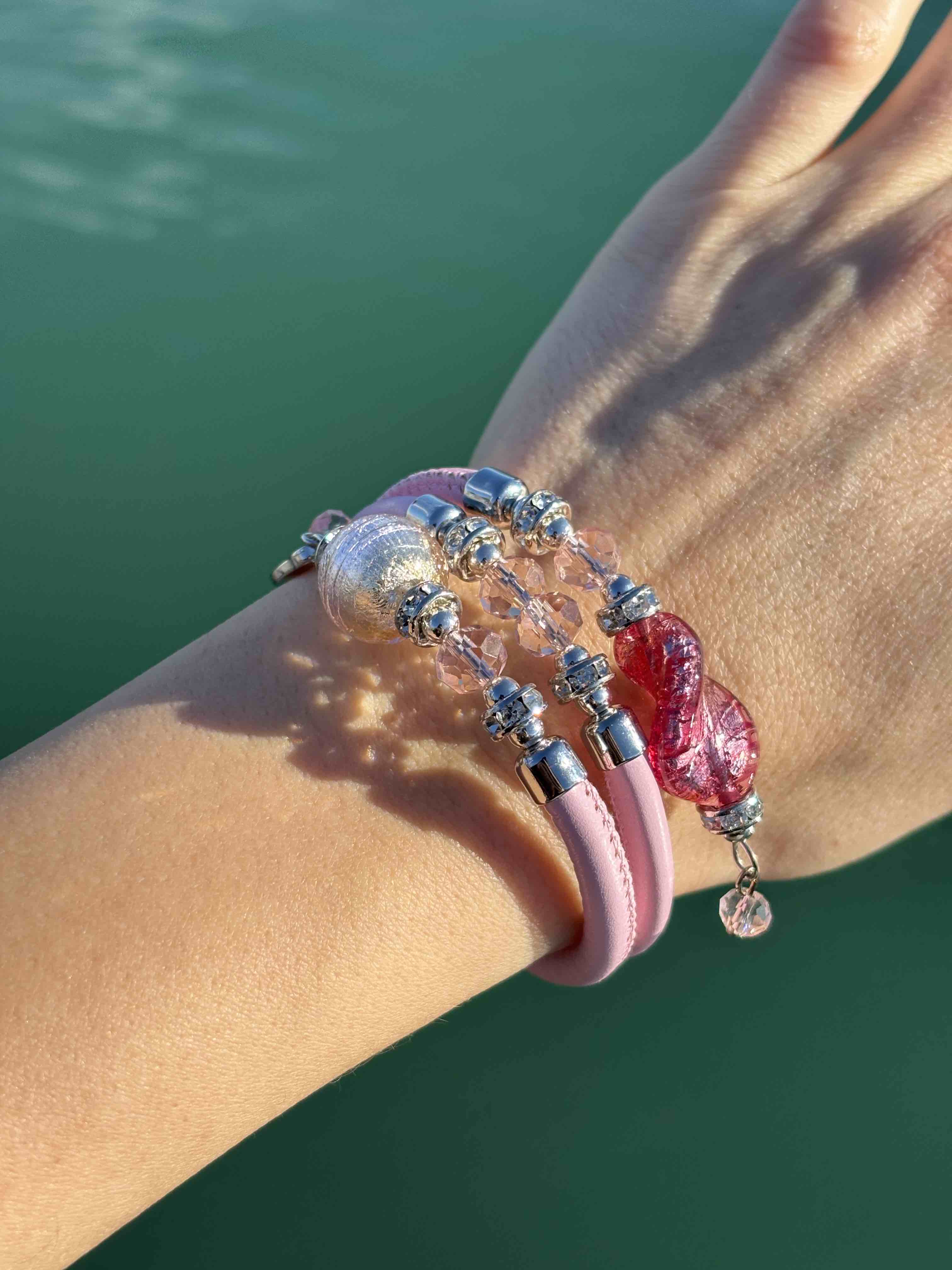Bracciale con perle in vetro di Murano rosa