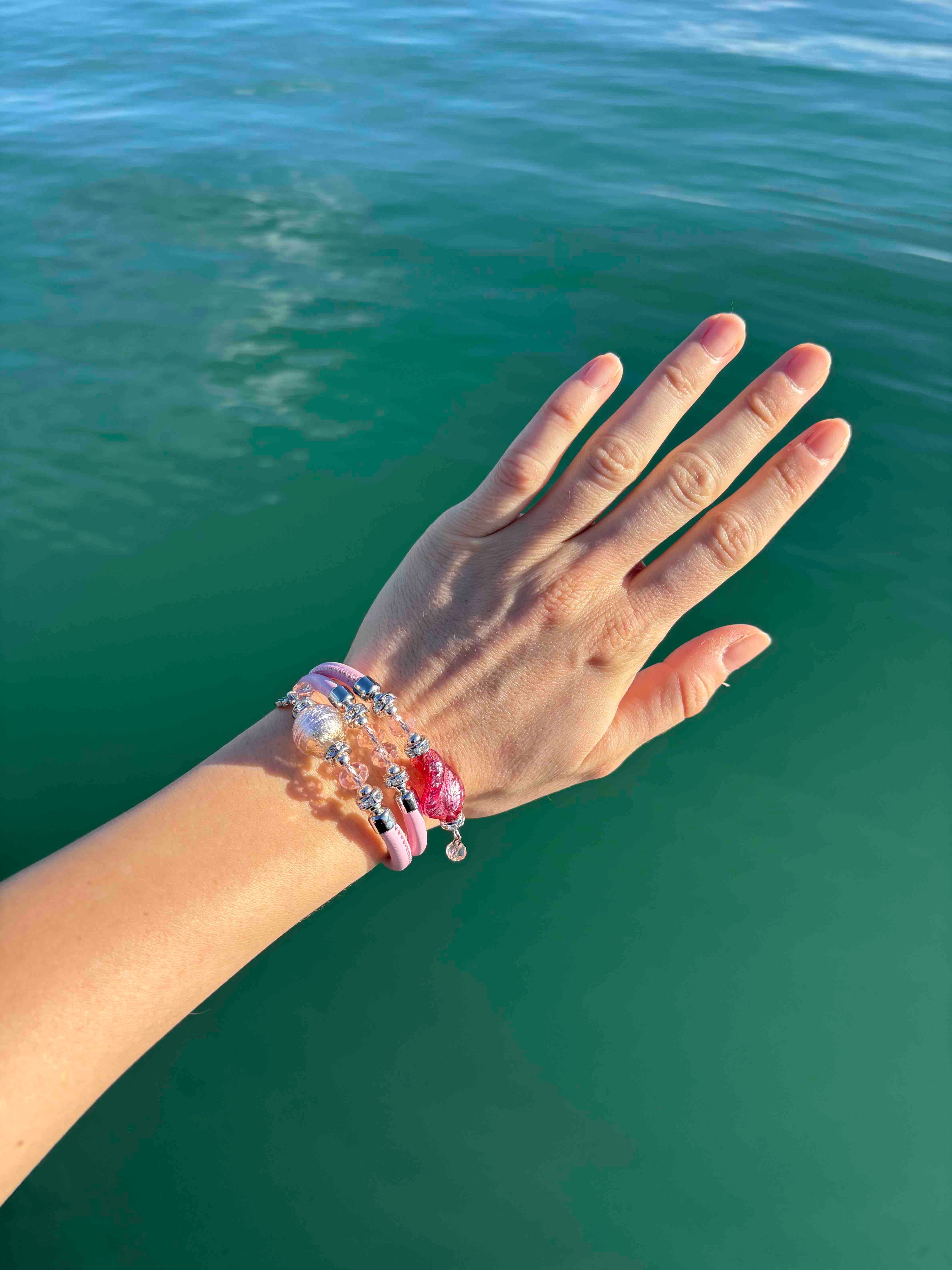 Bracciale con perle in vetro di Murano rosa