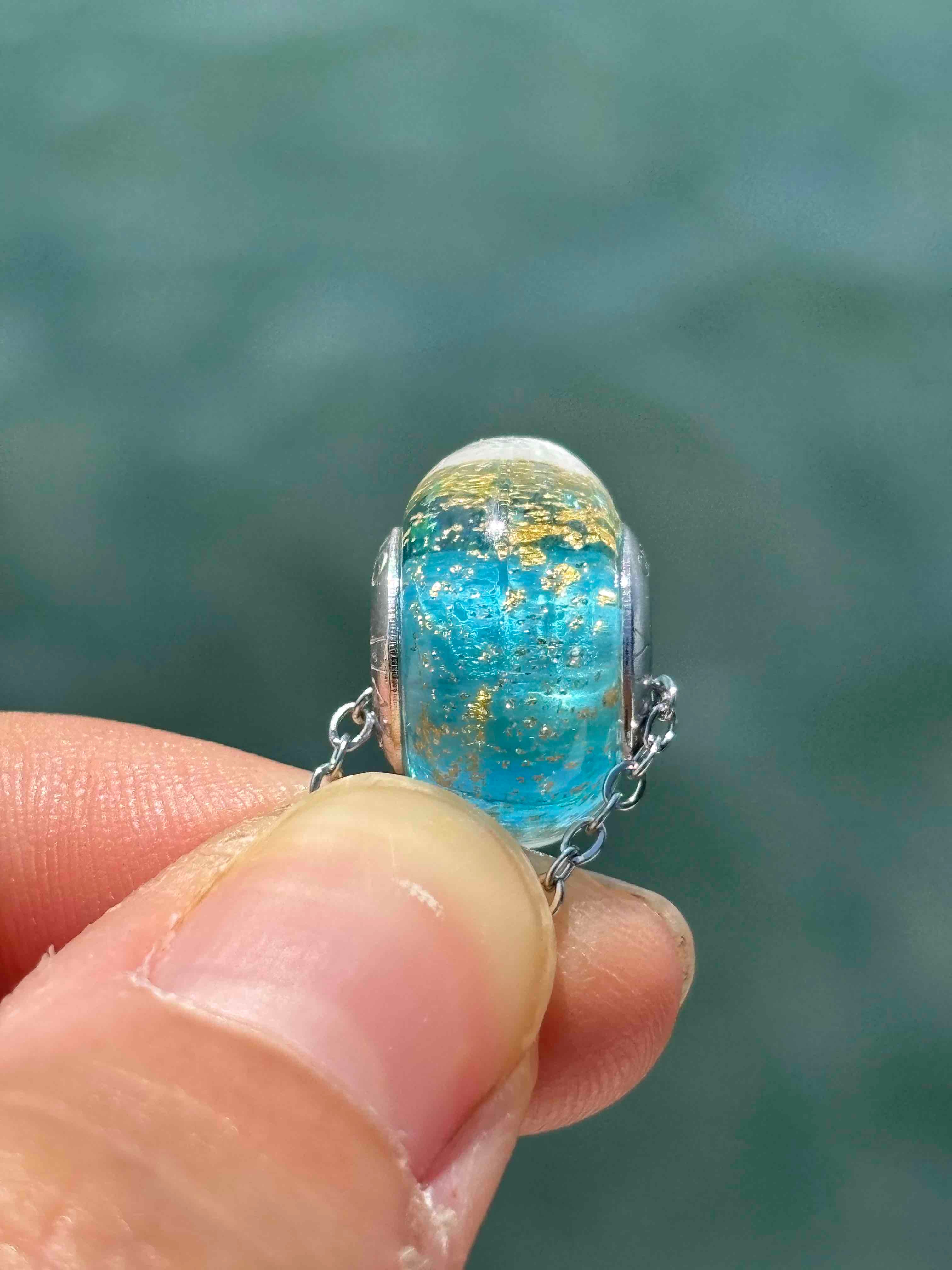 Charm in vetro di Murano e Argento 925 - color celeste e oro