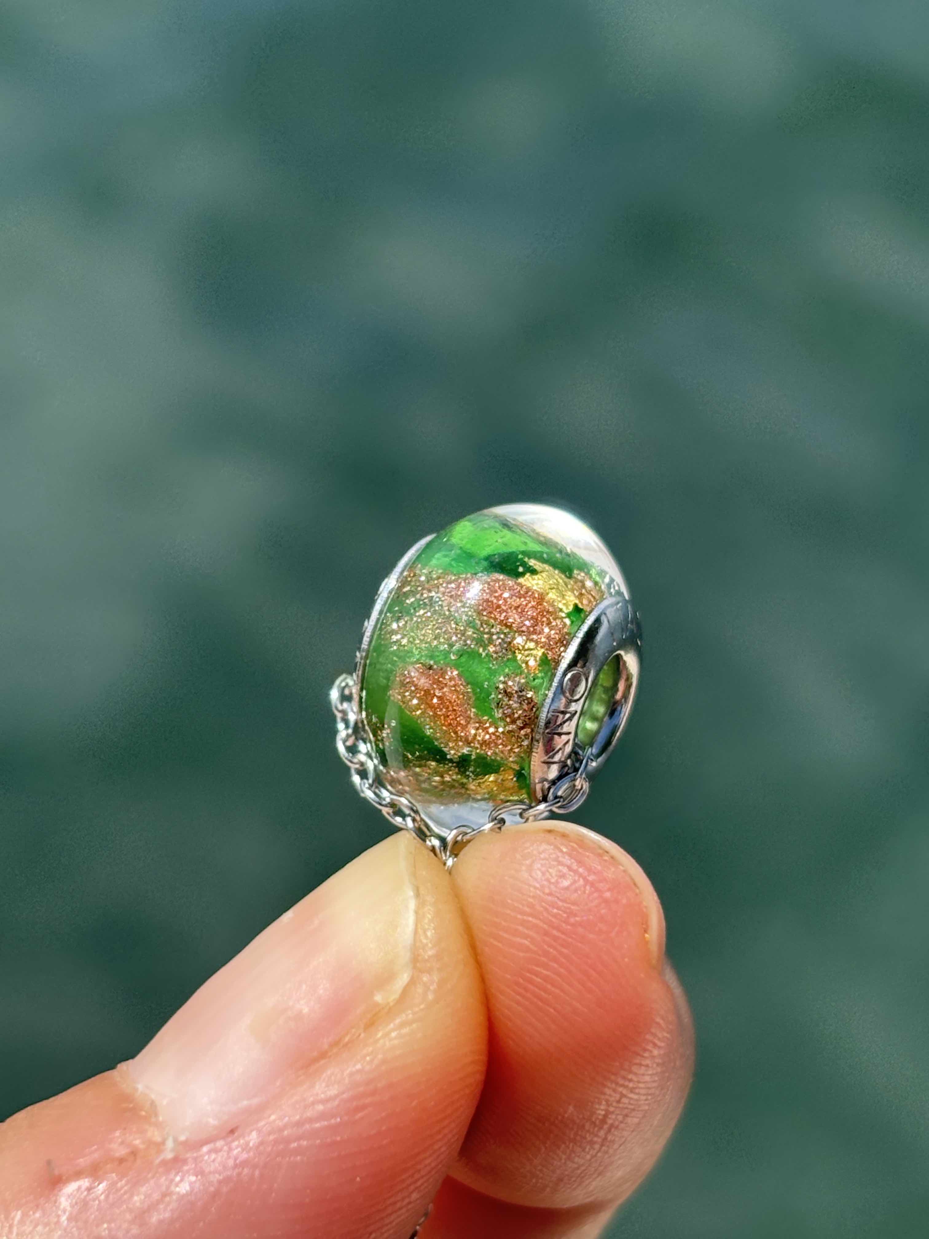 Charm in vetro di Murano e Argento 925 - color verde, oro e avventurina