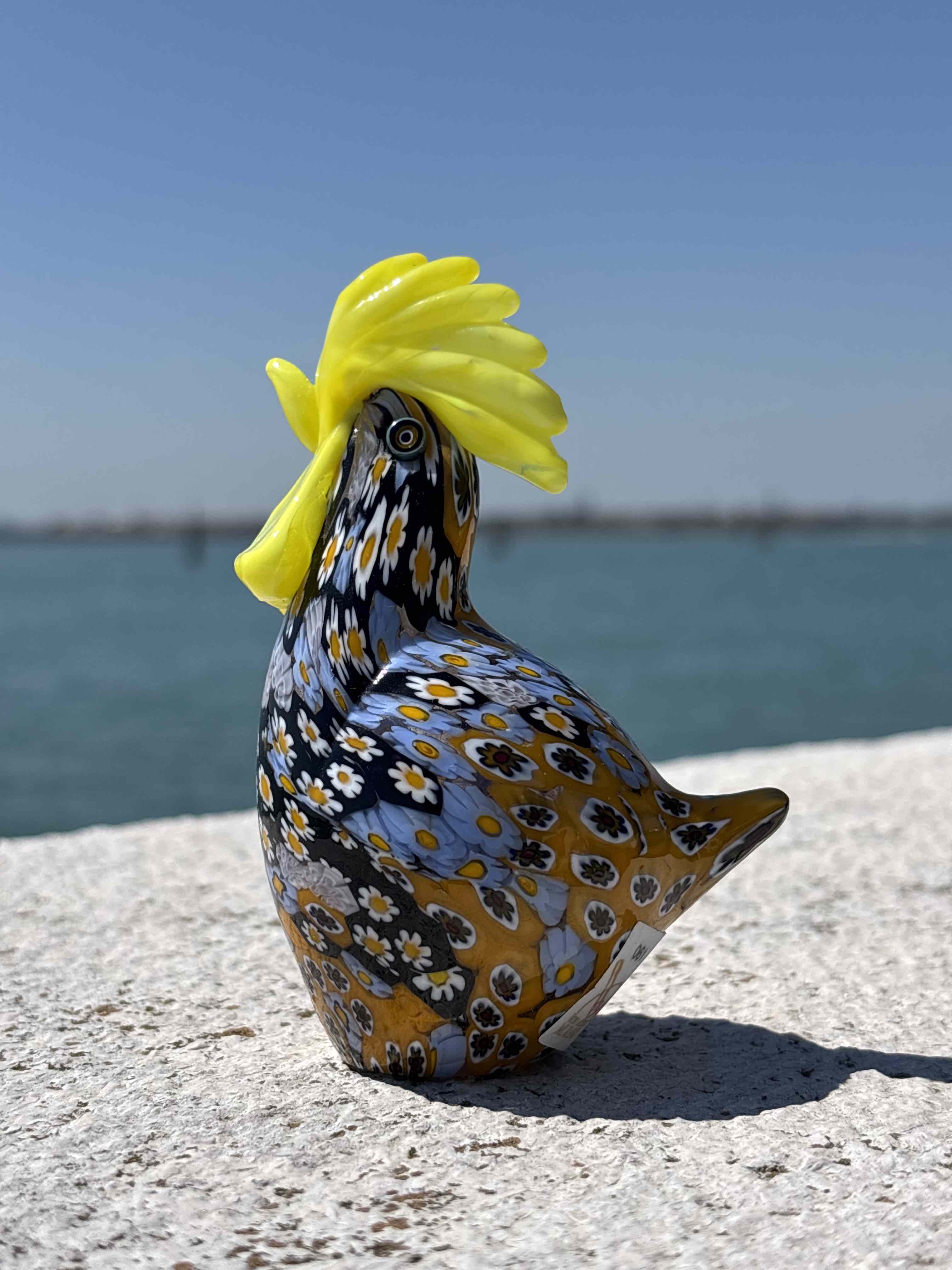 Galletto in autentico vetro di Murano blu e giallo