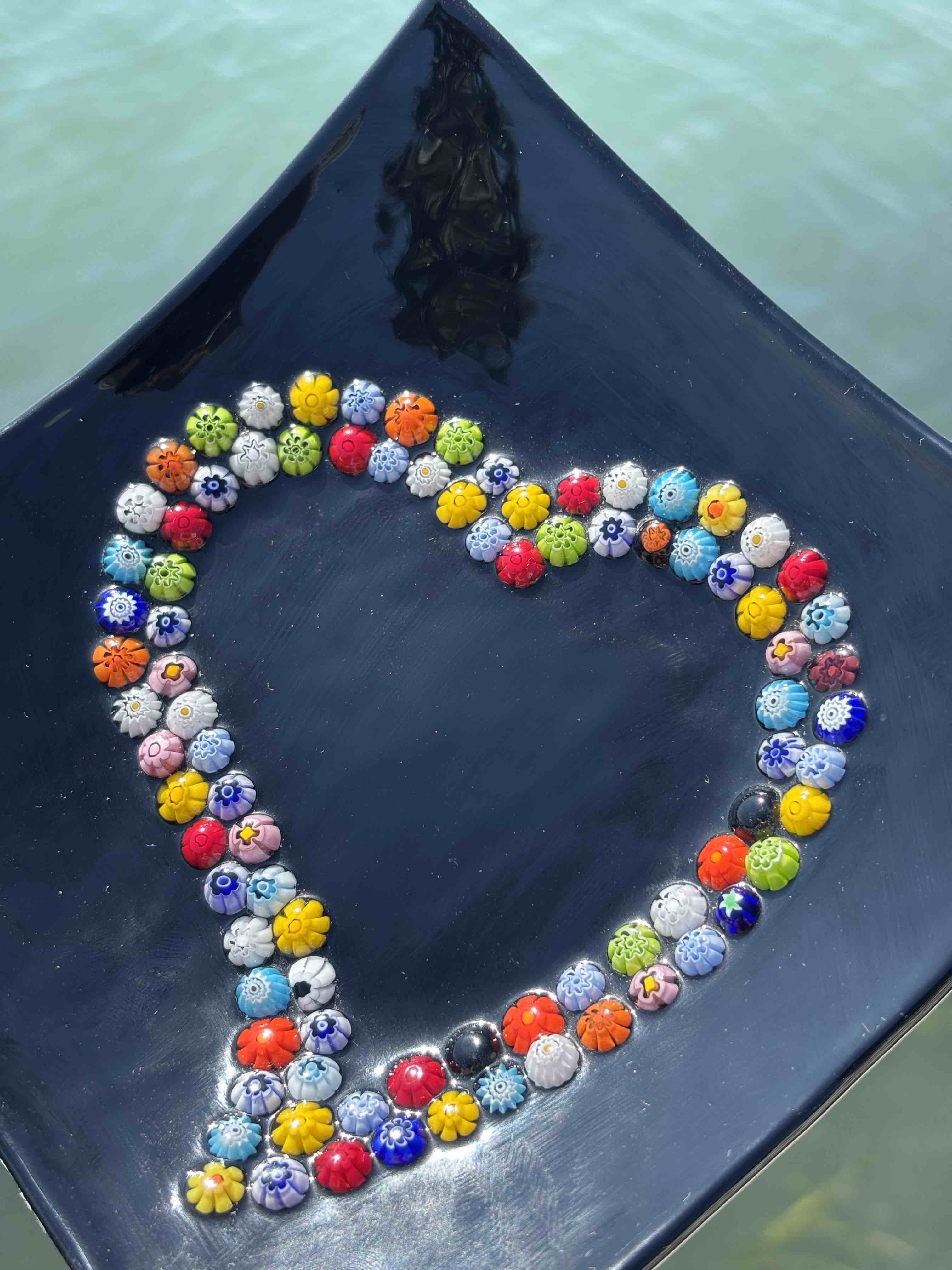 Piatto quadrato in autentico vetro di Murano nero con decorazione di Murrine