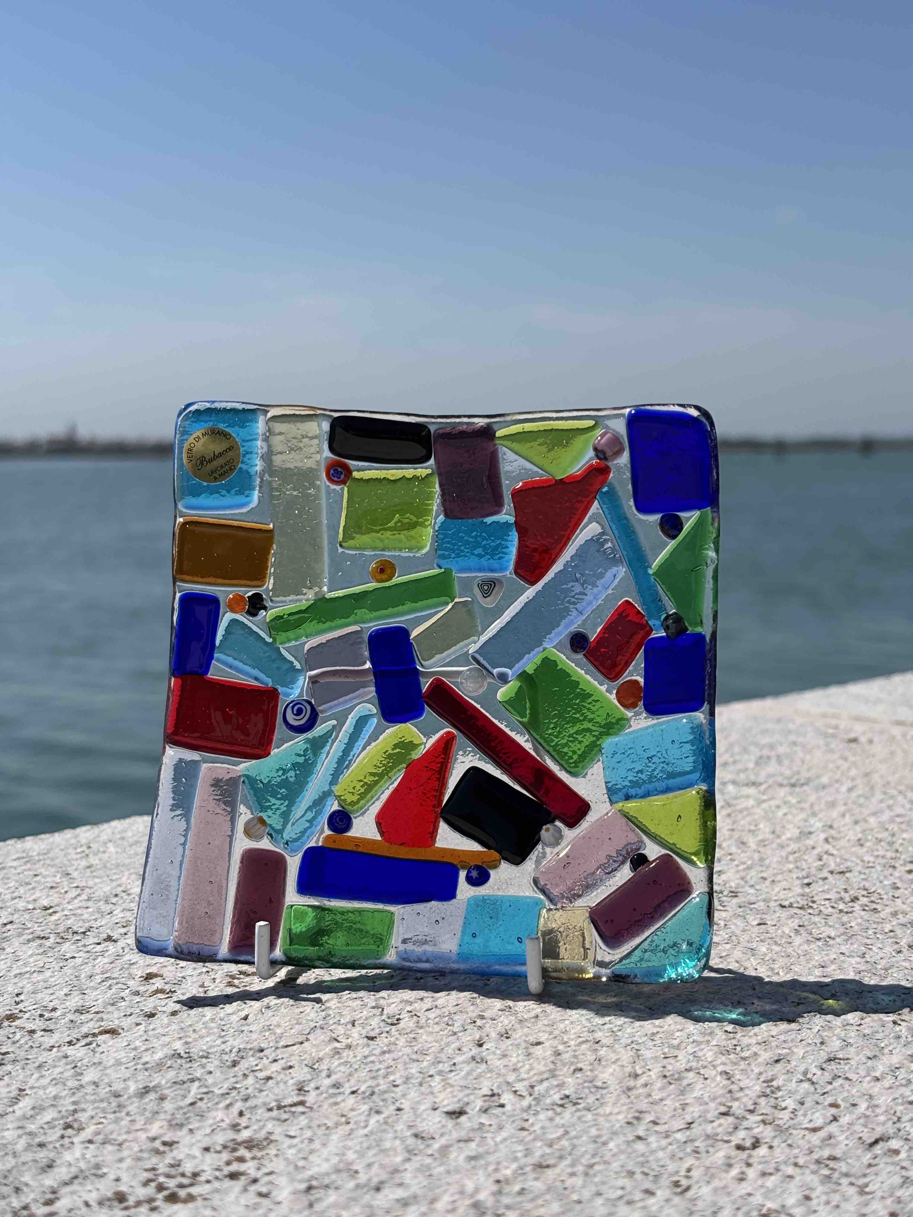 Piatto quadrato in vetro di Murano con mosaico multicolore