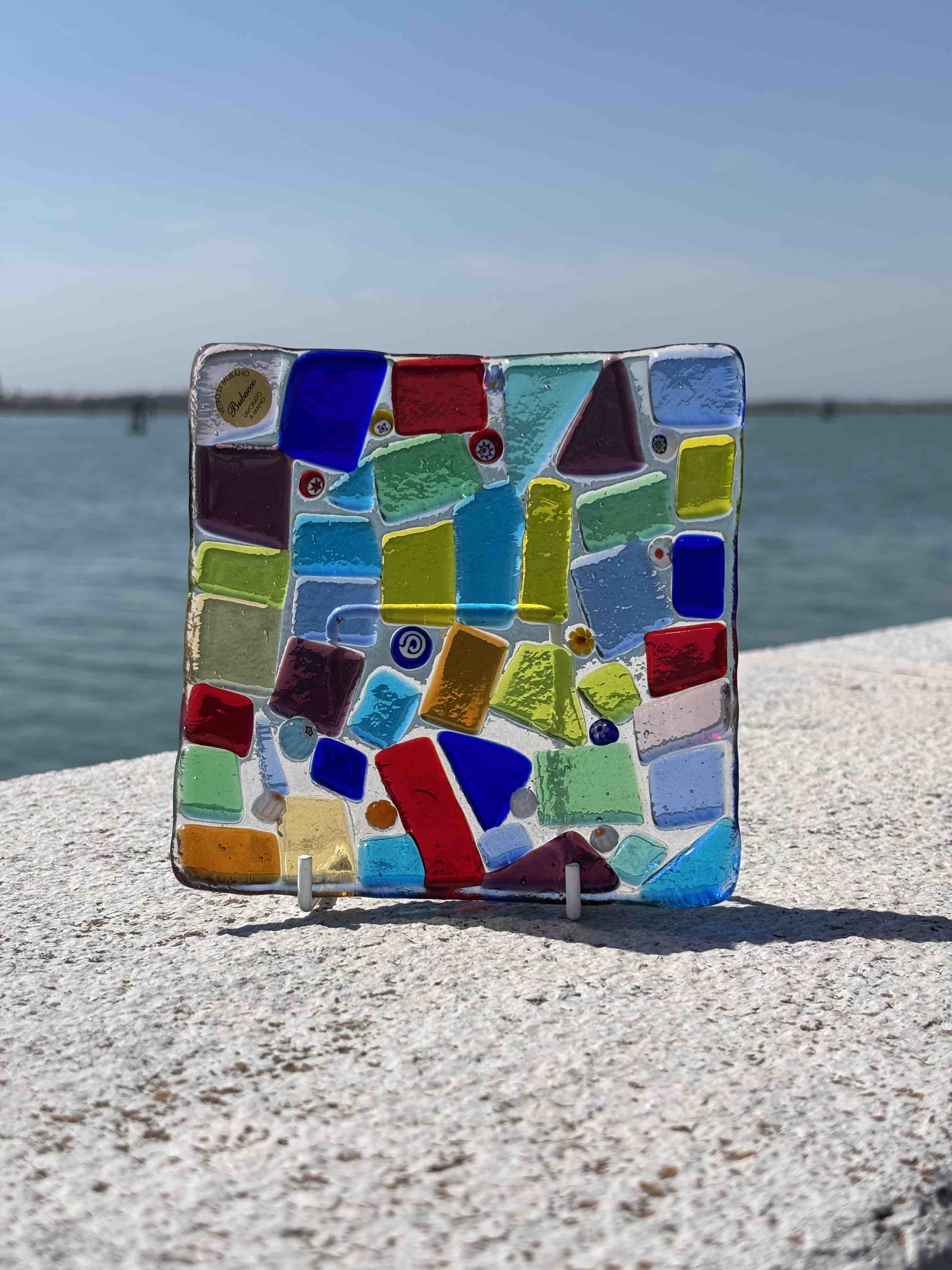 Piatto quadrato in vetro di Murano con mosaico multicolore