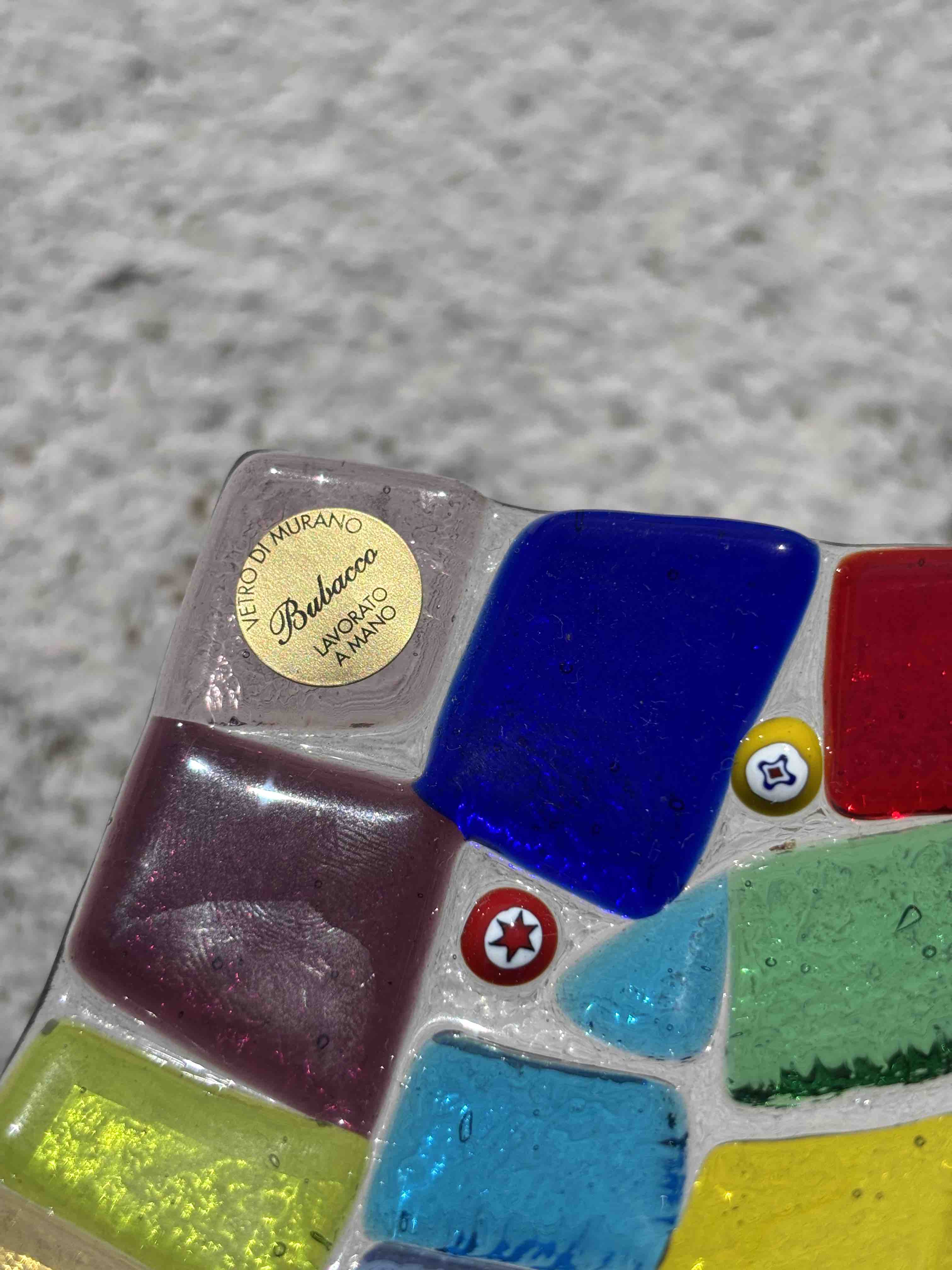 Piatto quadrato in vetro di Murano con mosaico multicolore