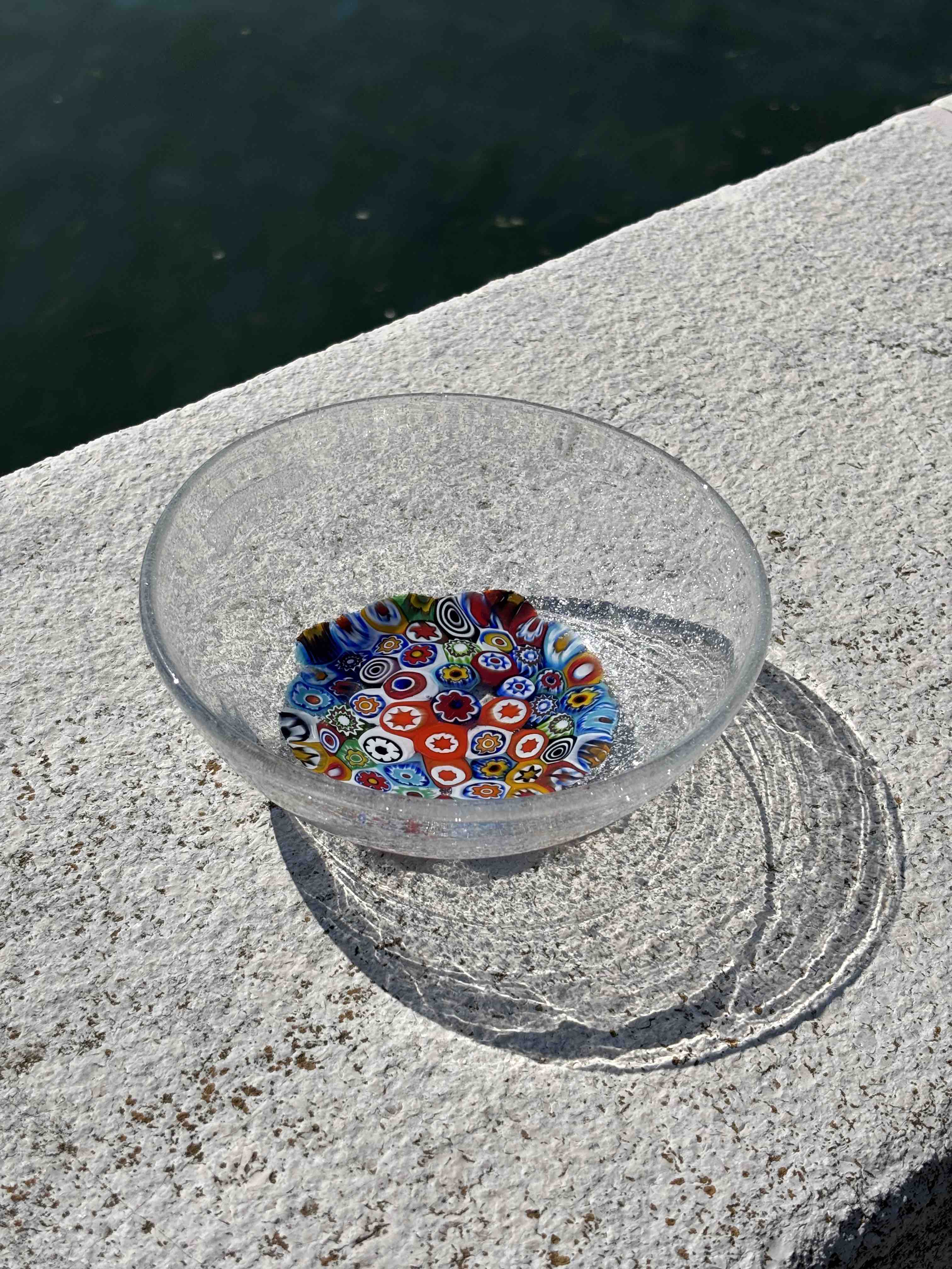 Ciotola in autentico vetro di Murano trasparente con murrine