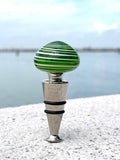 Tappo decorativo per bottiglia in vetro di Murano - verde e bianco
