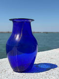 Vaso in autentico vetro di Murano blu con foglia d'oro