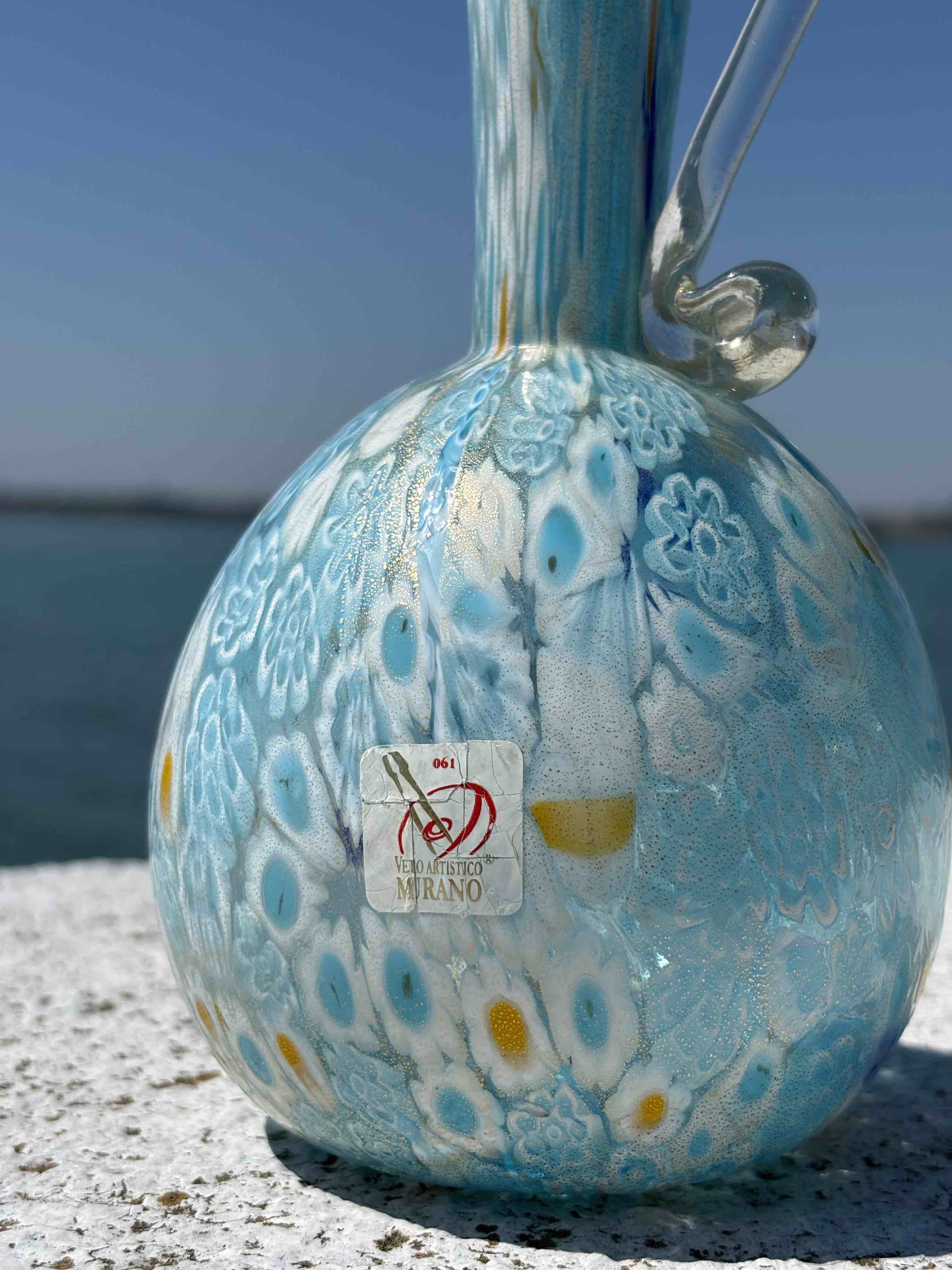 Brocca in autentico vetro di Murano turchese decorata