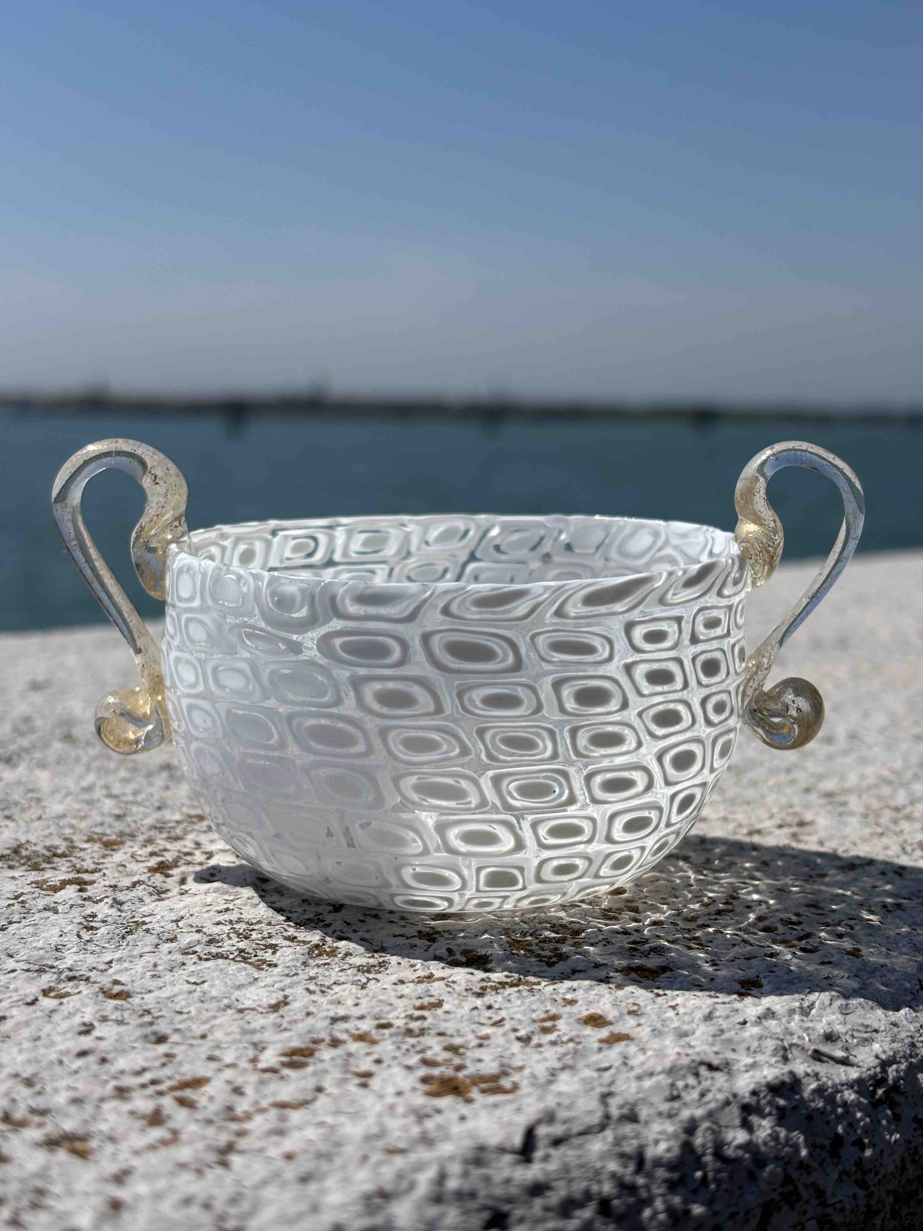 Ciotola in autentico vetro di Murano bianco