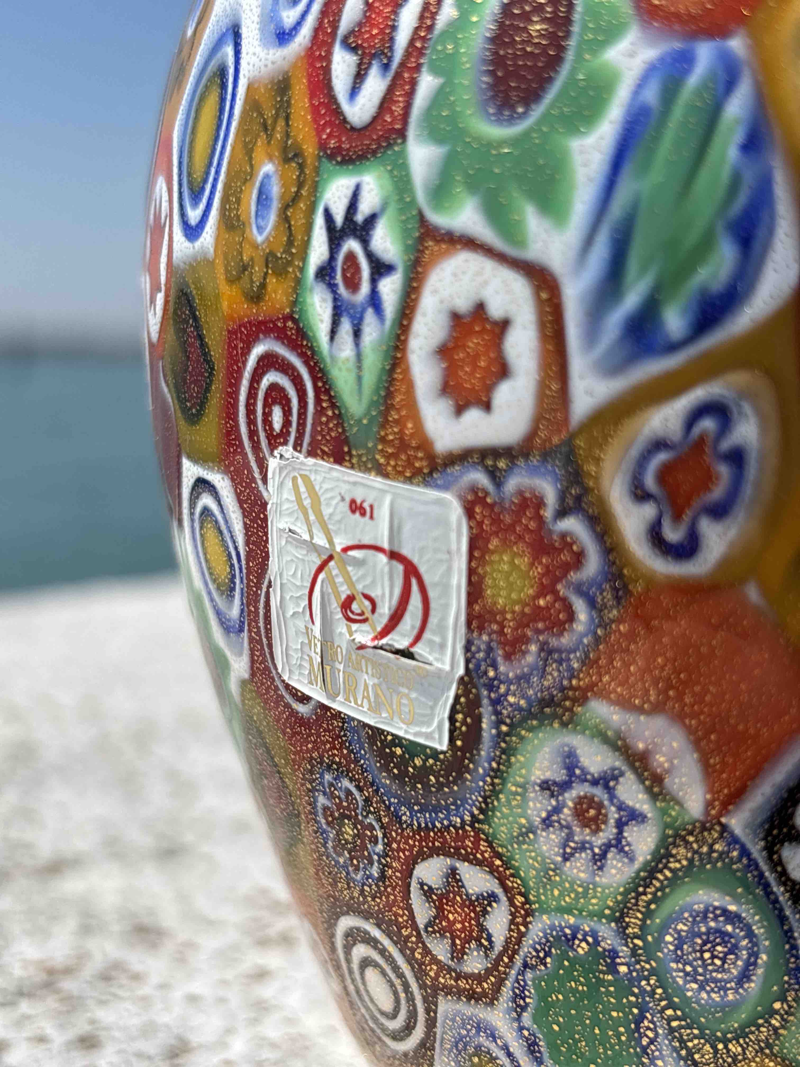 Vaso in autentico vetro di Murano multicolore con murrine
