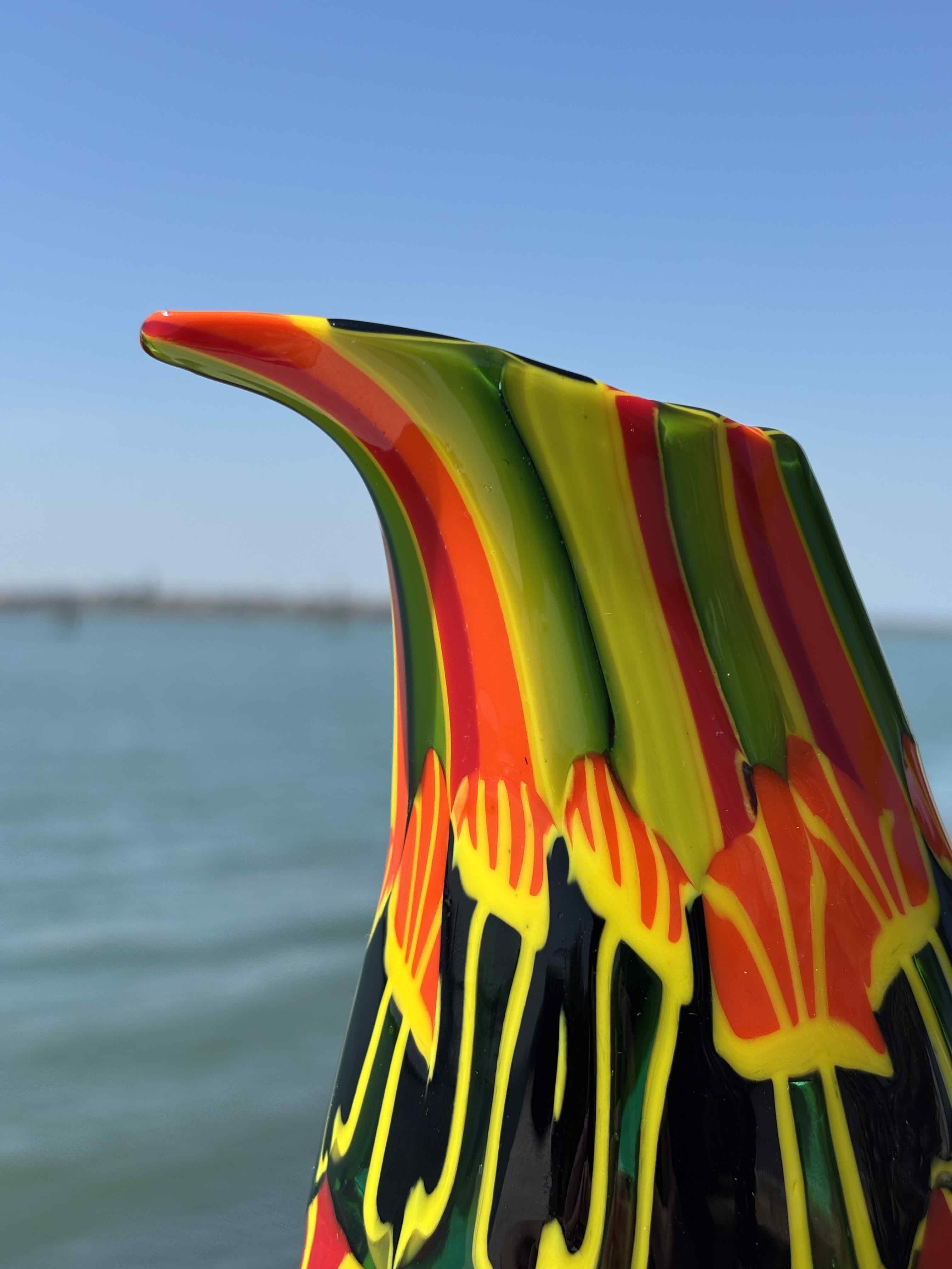 Vaso in autentico vetro di Murano nero rosso giallo