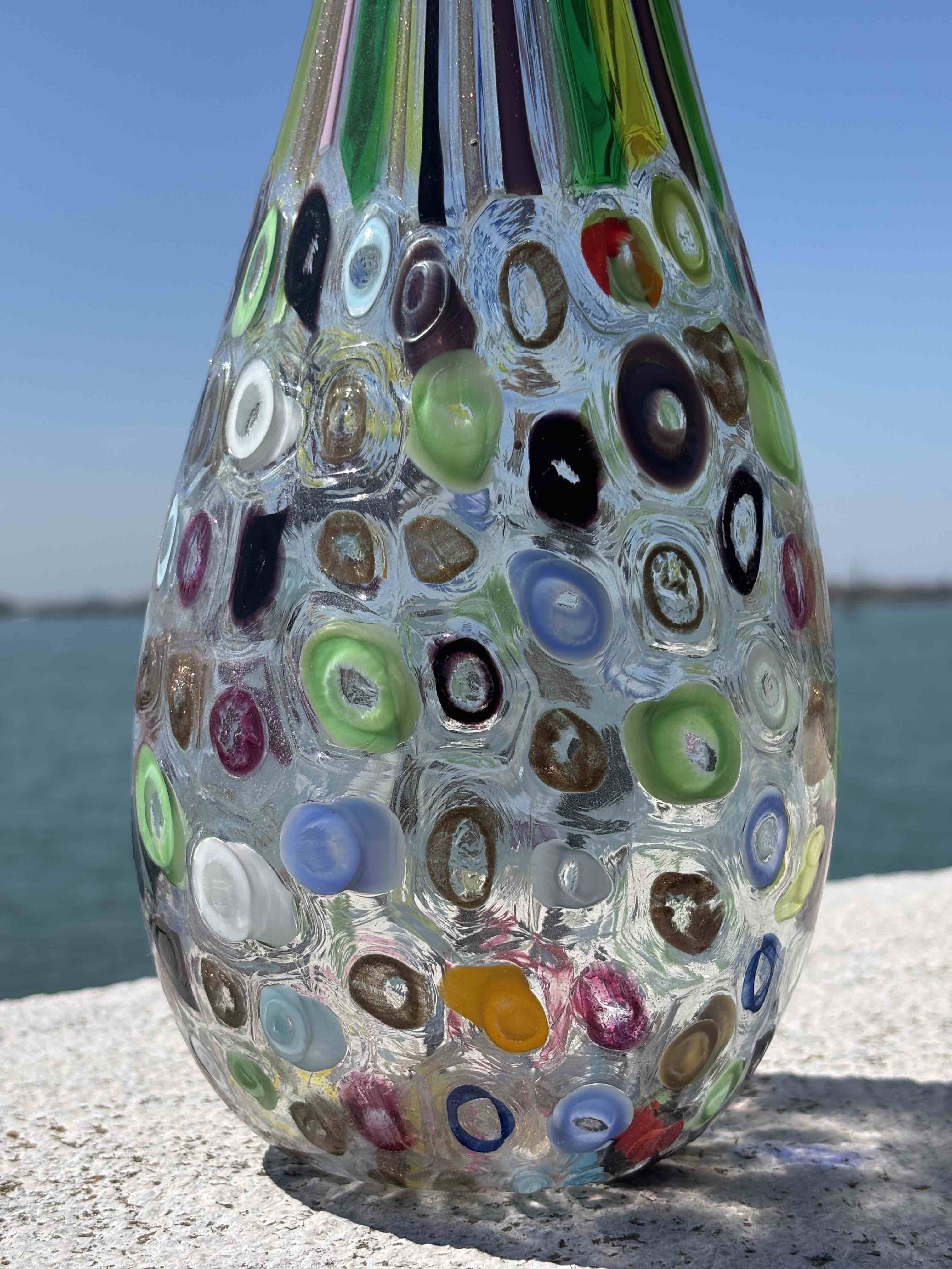 Vaso in autentico vetro di Murano verde con Murrine colorate