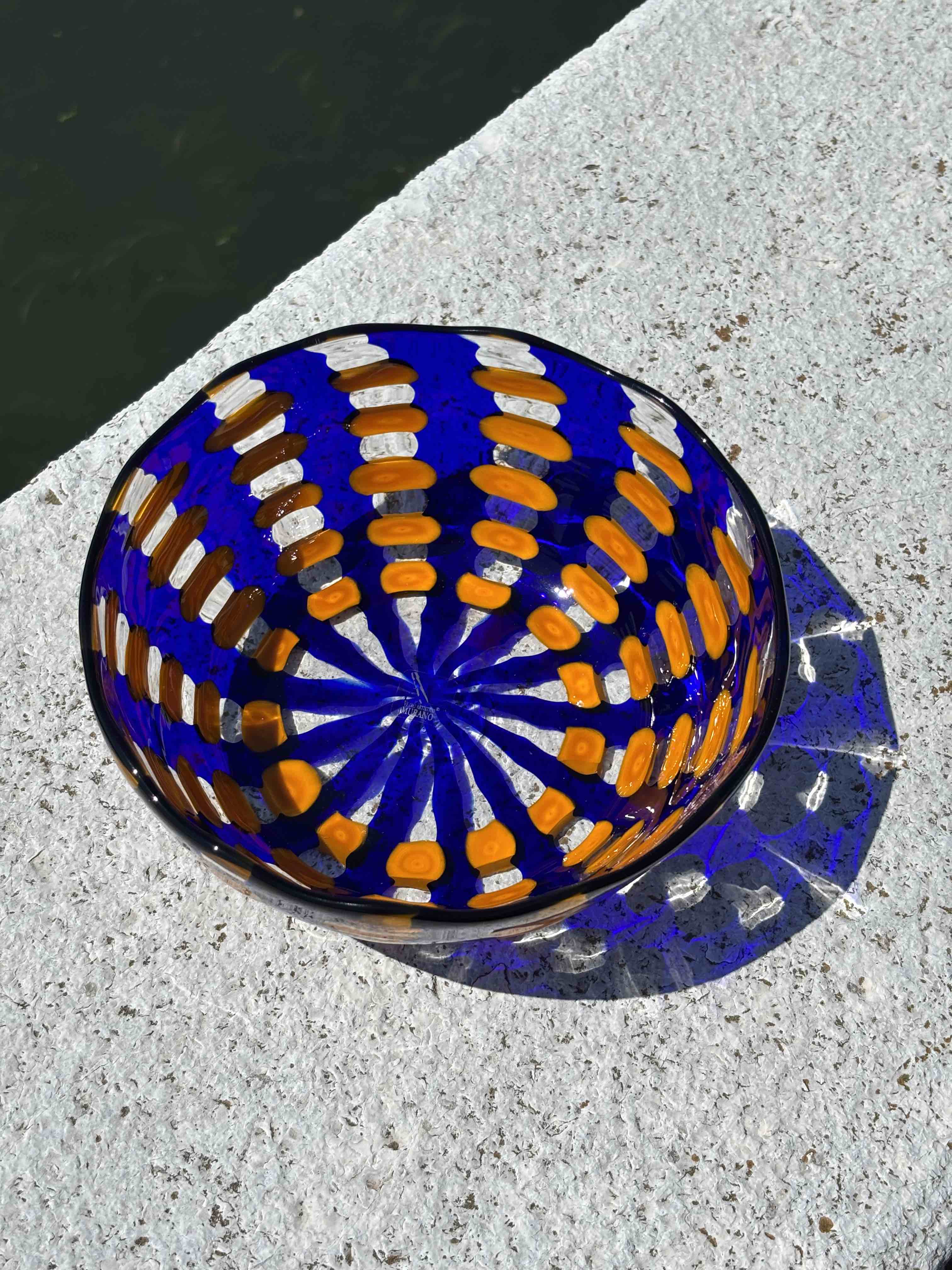 Ciotola in autentico vetro di Murano blu e arancione
