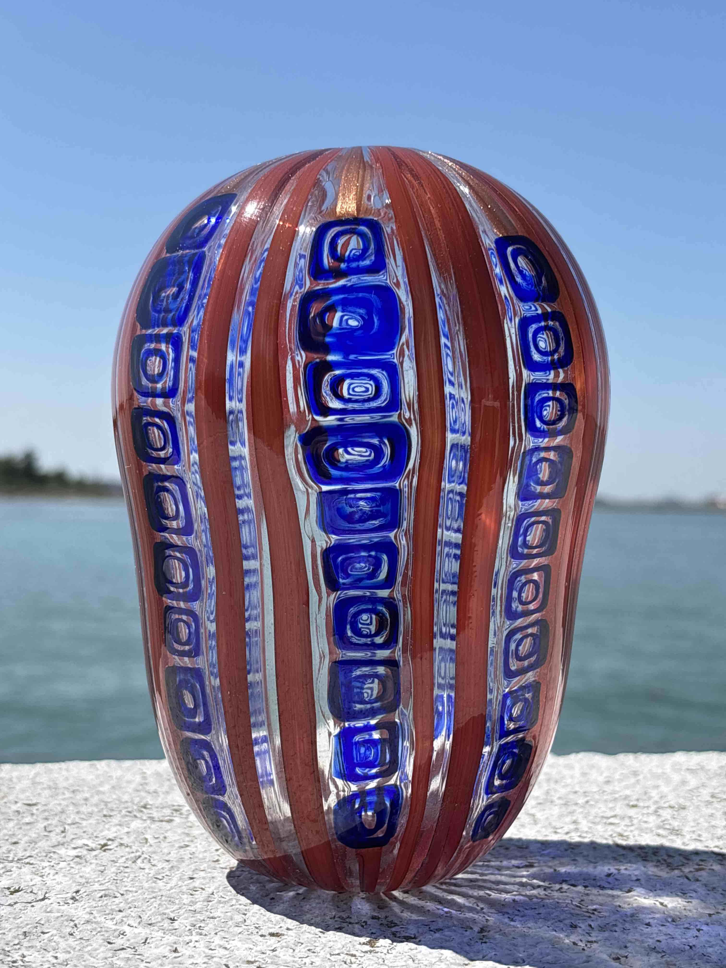 Vaso in autentico vetro di Murano rosso blu e avventurina grande