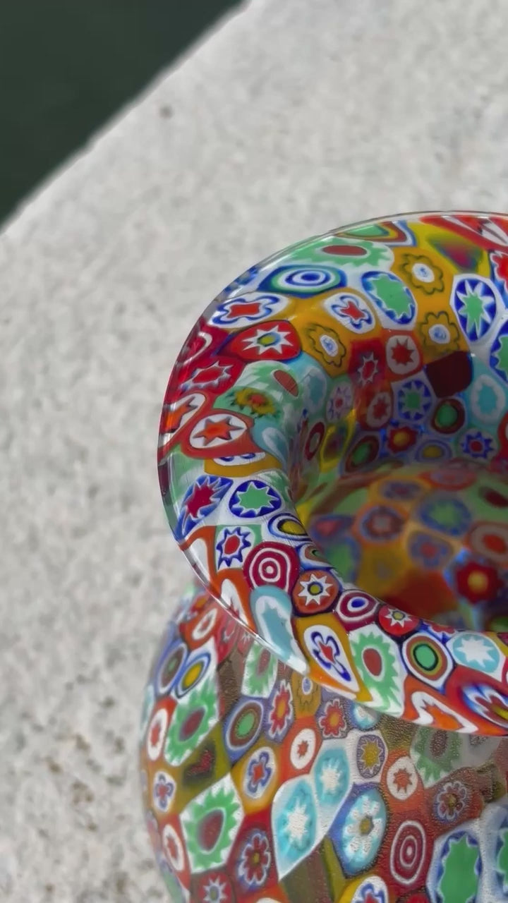 Vaso in autentico vetro di Murano multicolore con murrine