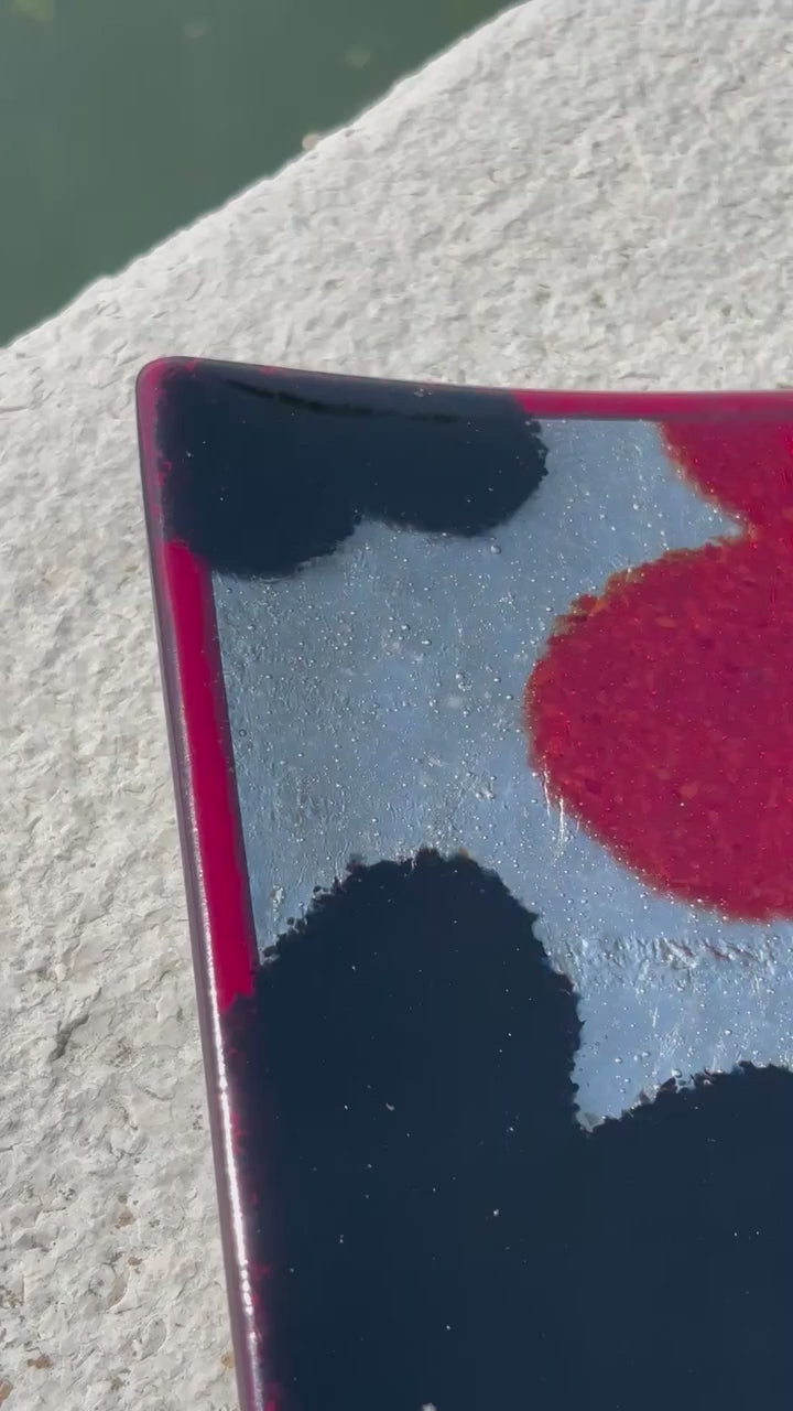 Piatto rettangolare in autentico vetro di Murano con fiori e foglia d'argento