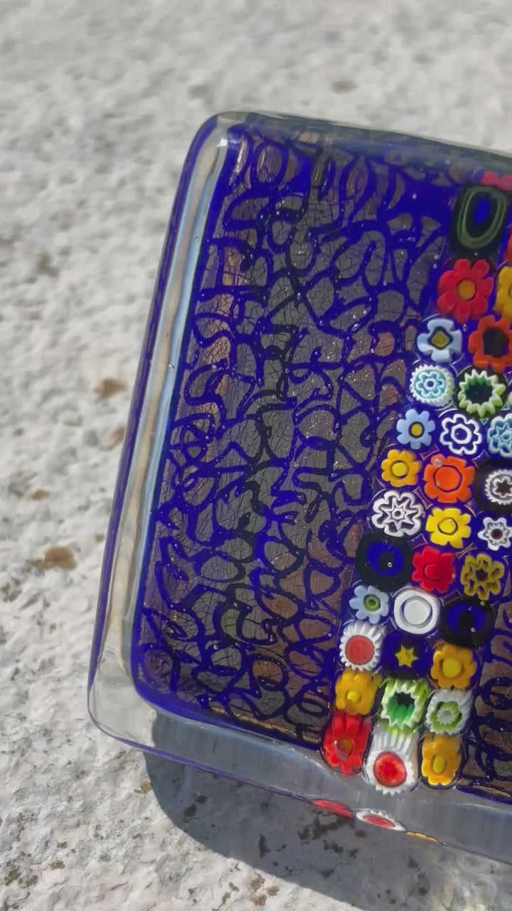 Fermacarte in vetro di Murano blu con Murrine colorate