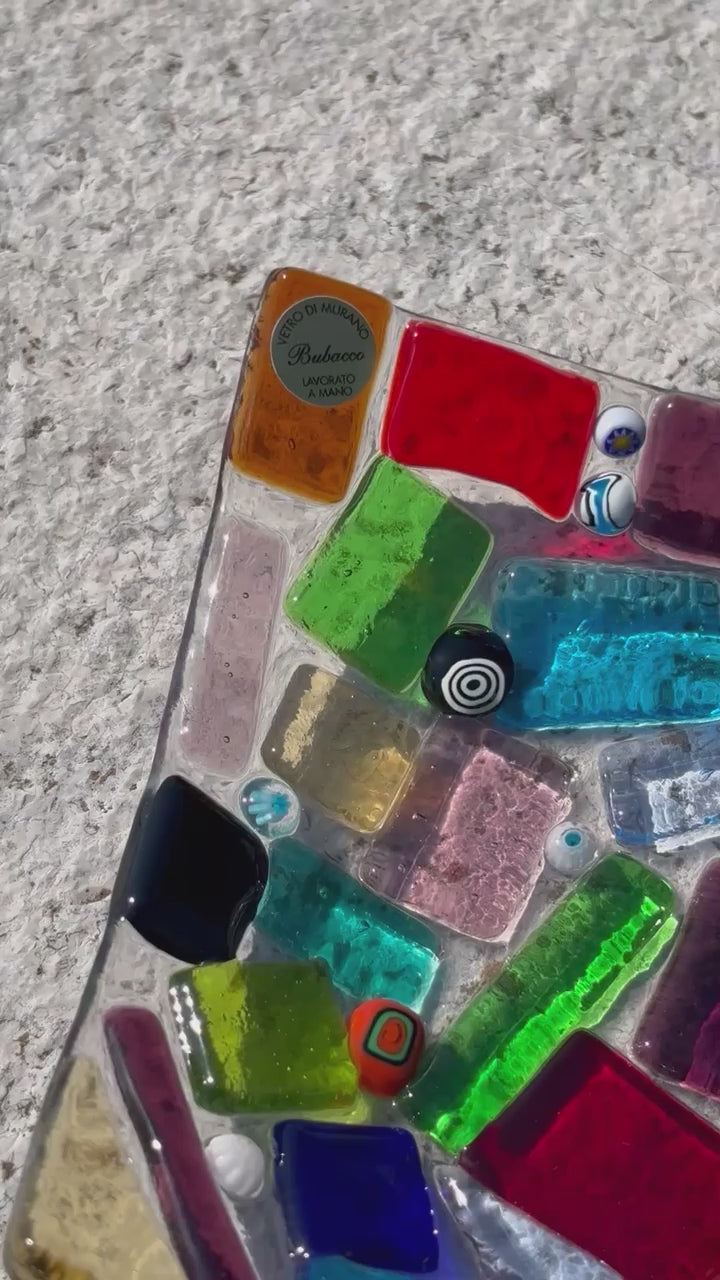 Piatto quadrato in vetro di Murano con mosaico multicolore