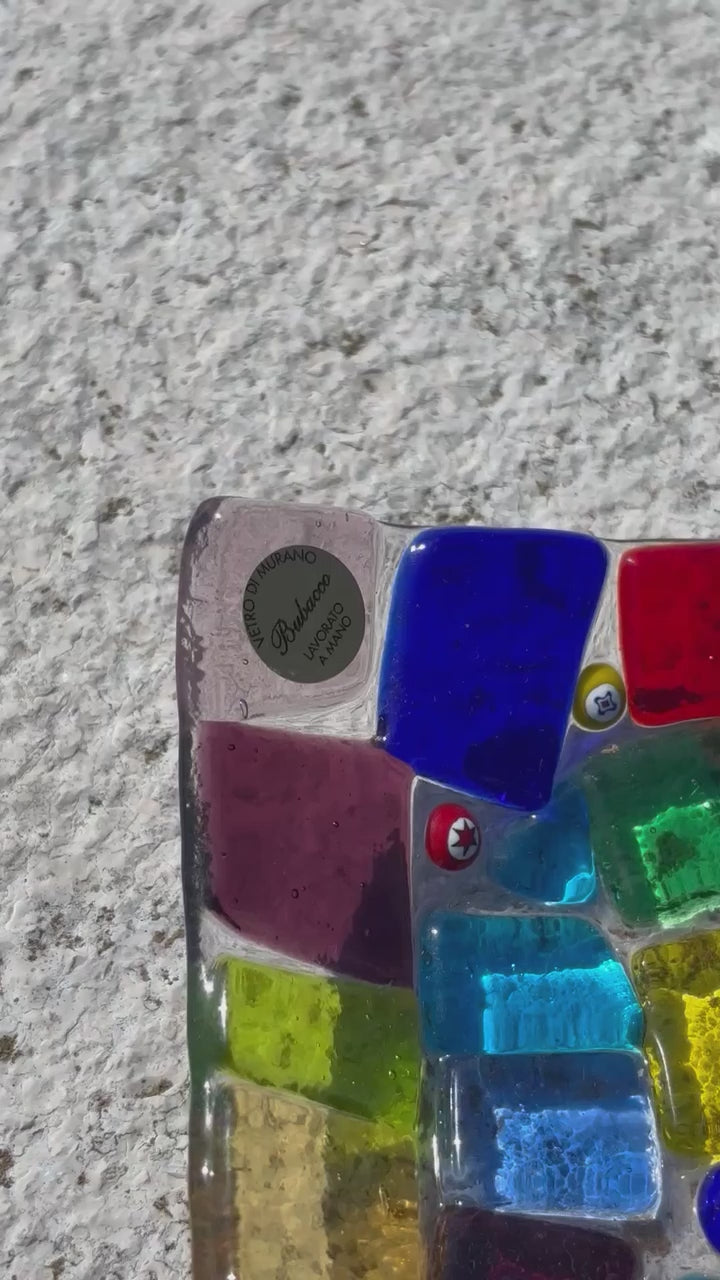 Piatto quadrato in vetro di Murano con mosaico multicolore