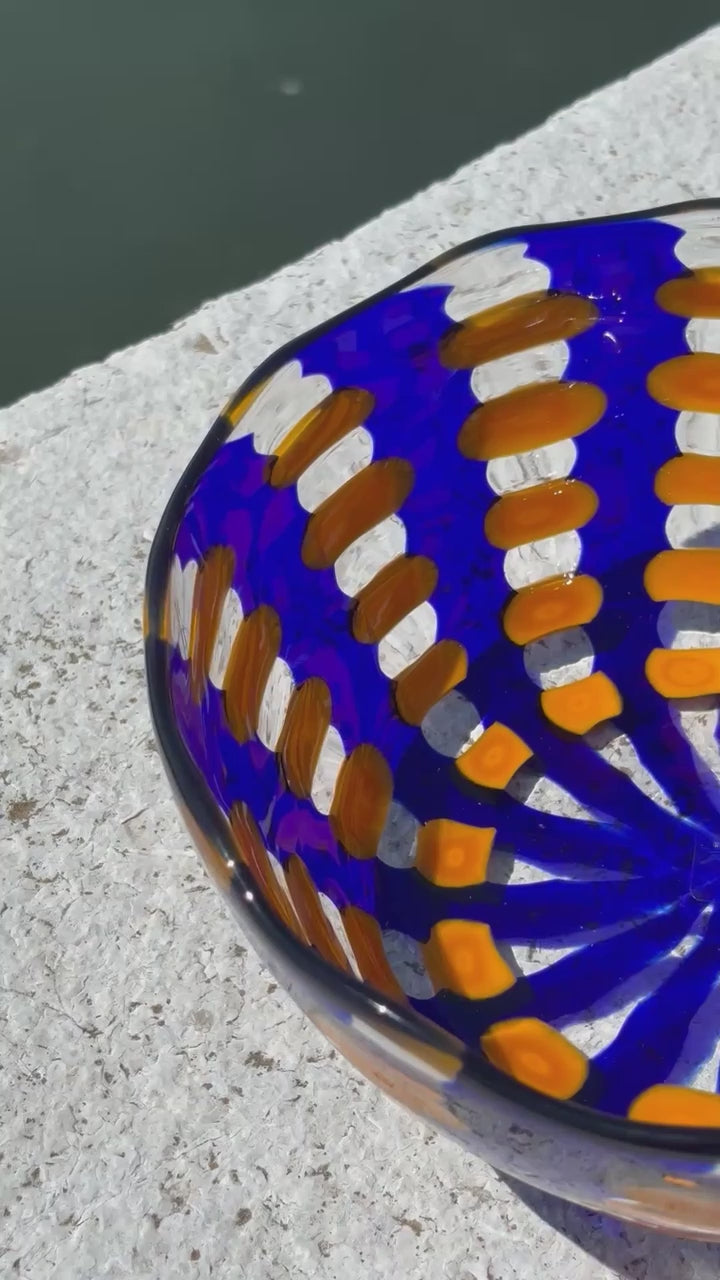 Ciotola in autentico vetro di Murano blu e arancione